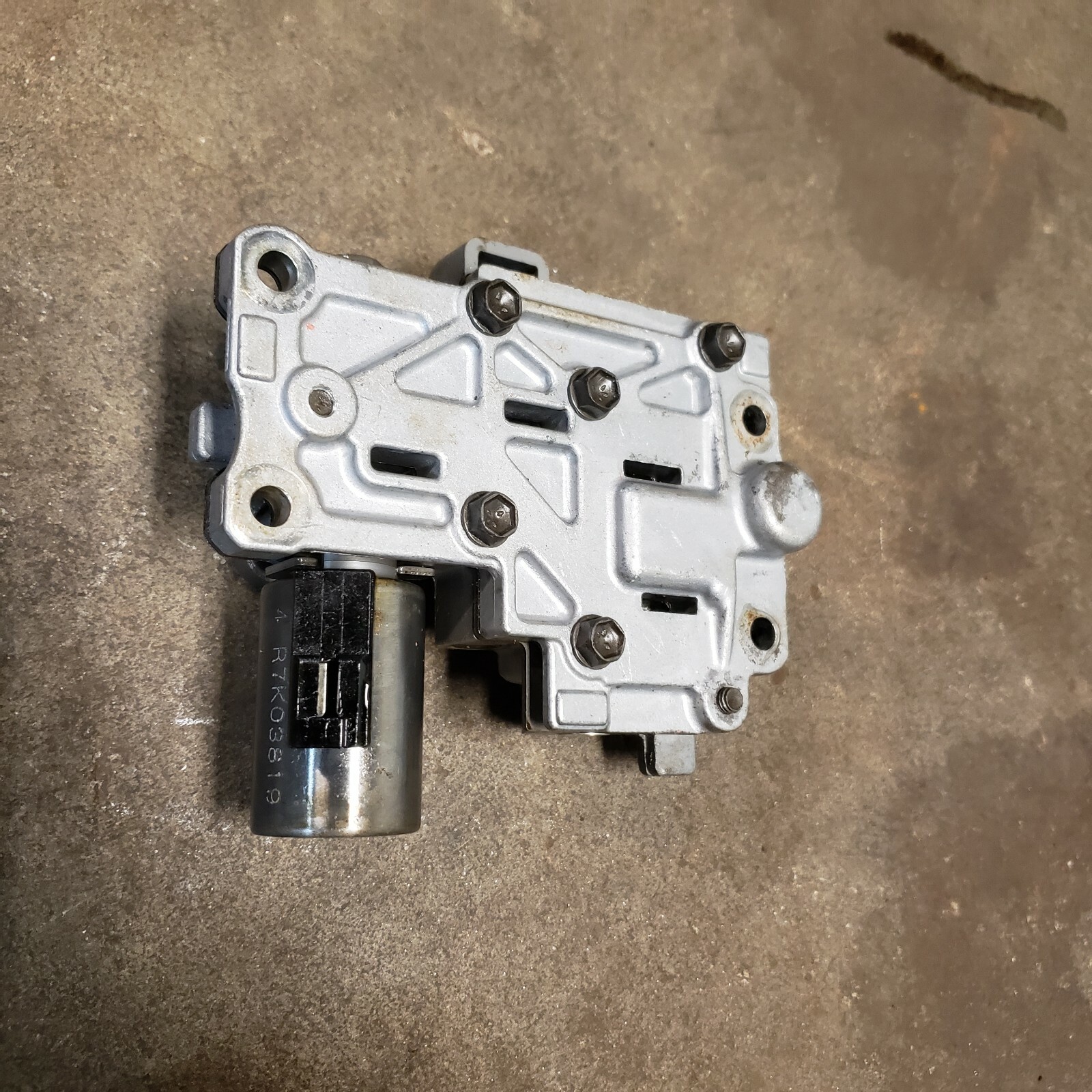 *TRANSFER CASE SOLENOID VALVE BODY A760H* for 20052008 LEXUS GS350 OEM