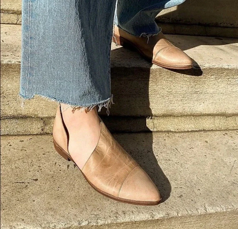 Botas Free People Royale Flats couro marrom acinzentado recortado biqueira pontiaguda tamanho 38 7.5 - Imagem 3 de 4