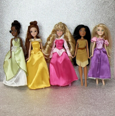 Disney Store Mini Princess Mini Doll BELLE POCHANTOS RAPUNZEL