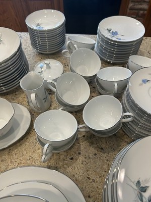 Noritake Sylvia 6603 Fine China Service for 12 90 Piece Set Blue