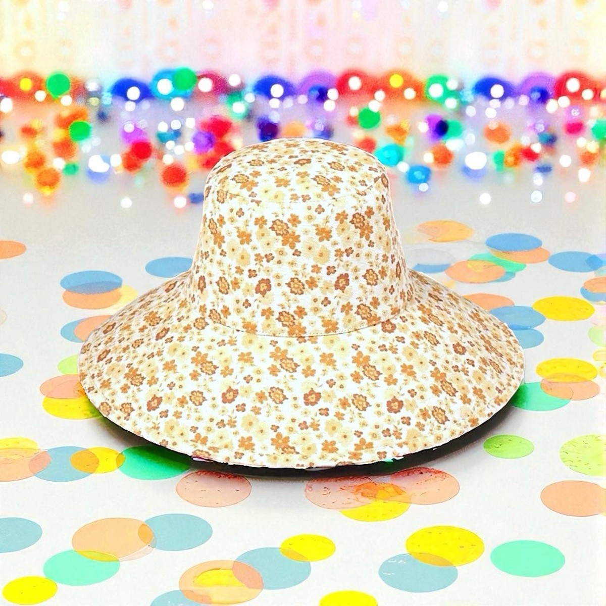 Lack of Color Holiday Bucket Hat in Peach Bloom S/M New With 