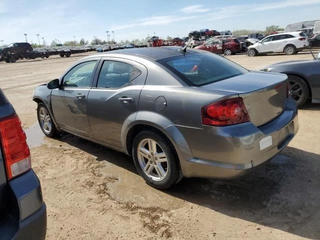 Cambio de transmisión Avenger 2012 421304 Foto 4 de 4