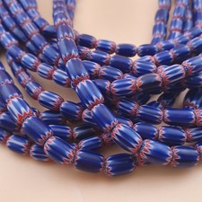 Pequeño collar azul con cuentas Chevron estilo veneciano
