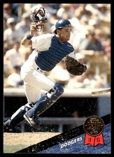Mike Piazza 1993 Leaf #35 Dodgers MLB READ FREE SHIPPING AutographDen