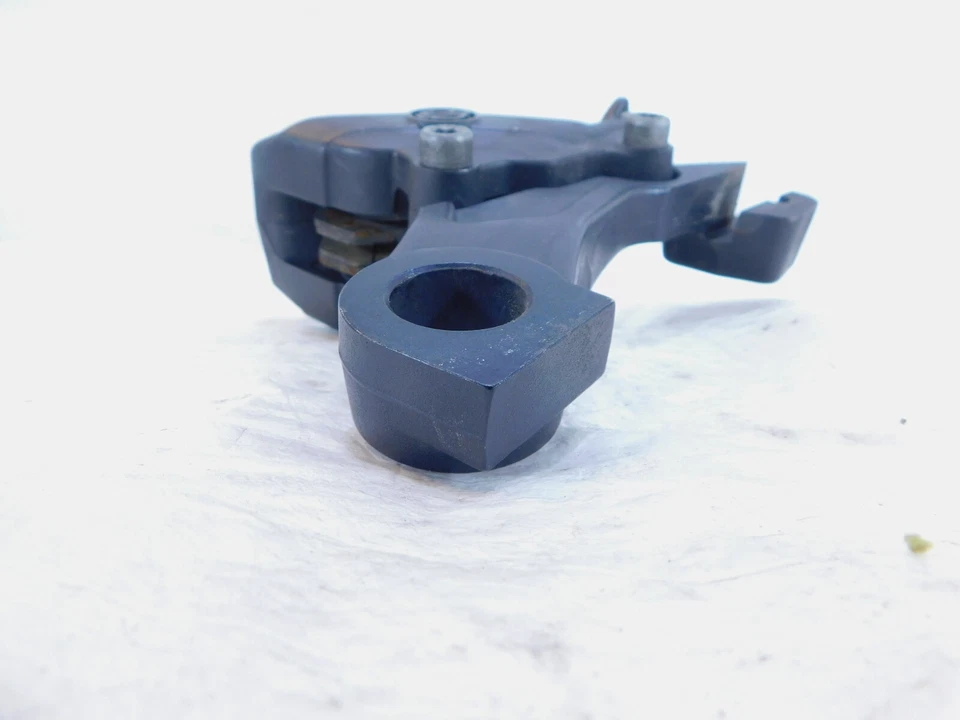 Pinza de freno trasera Harley Davidson Touring Road King & Street y Electra Glide Foto 2 de 4