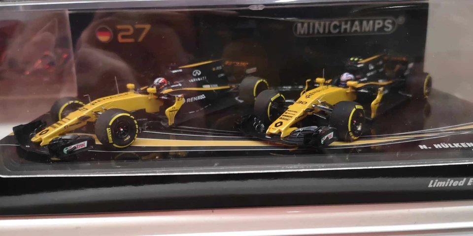 Renault R.S.17 Niko Hülkenberg & J. Palmer 2-Car Set 2017 Minichamps 472172730 - Image 2 of 4