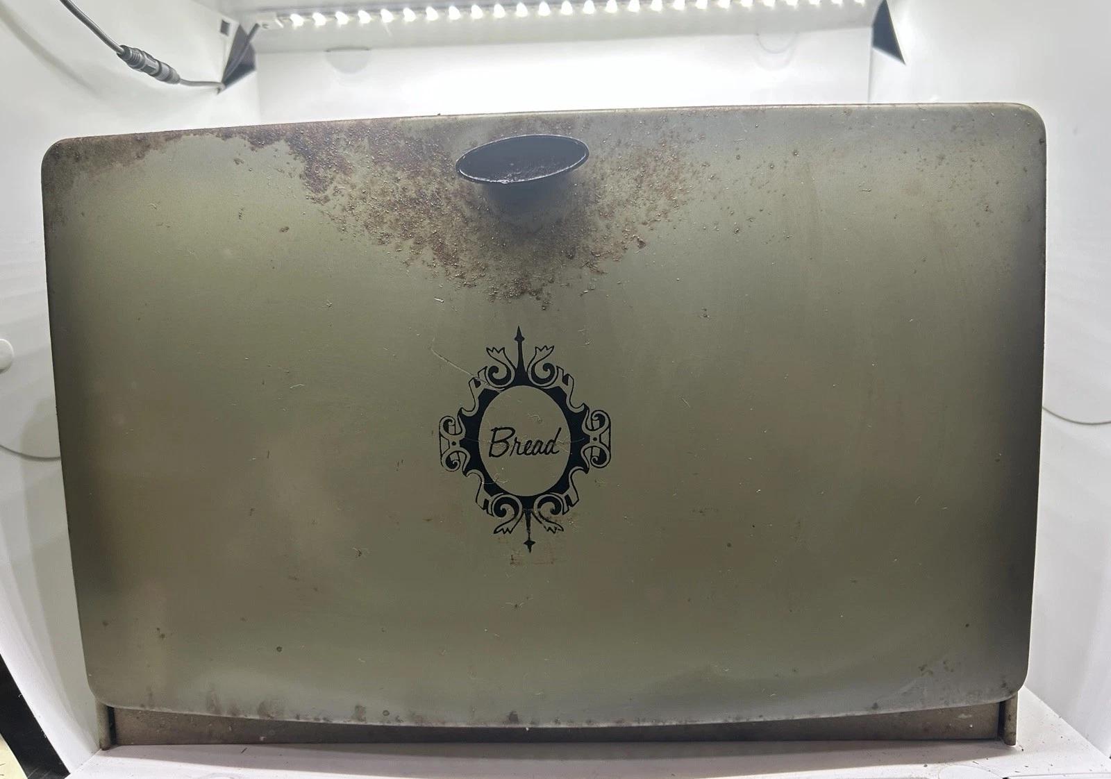 Vintage MCM Aluminum Bread Box
Opens in a new window or tab