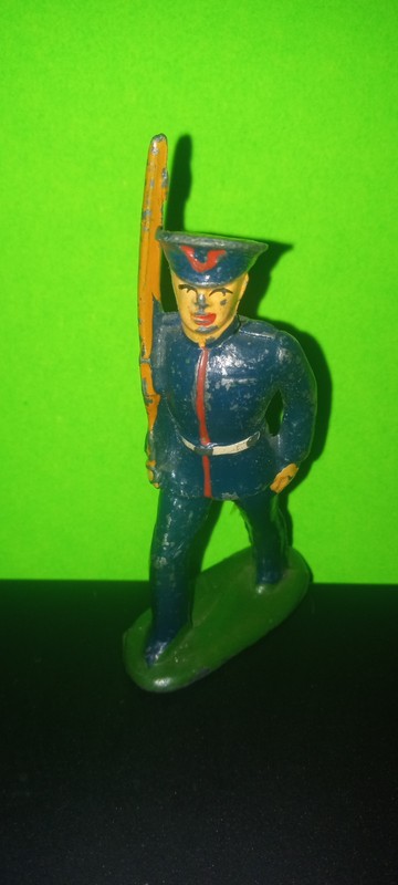 1930's Barclay or Manoil US Marine In Dress Blues.  Rocco's Vintage Toy Chest..