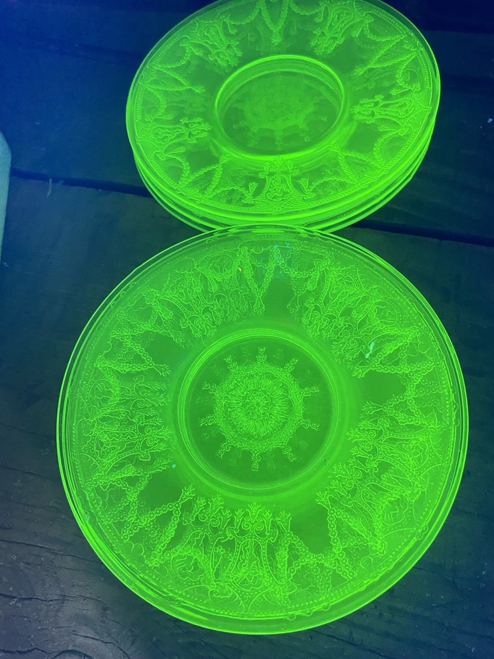 Vintage Cameo Ballerina Green Glass 6” Dessert /Sherbet Plates ~Set Of 8~ - Image 3 of 4