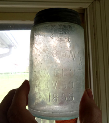 I G CO MASON'S PATENT 1858 PINT FRUIT JAR SHOWN DUG IN RECENT DIGGING VIDEO