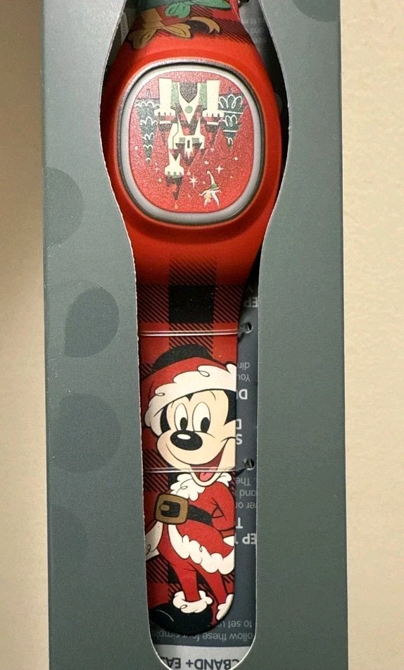 NEW Disney 2025 Christmas Holiday Santa Mickey Goofy Magic Band