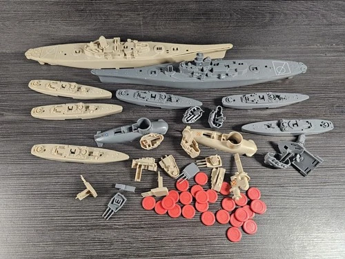 1987 Vintage Torpedo Run Floor Wars Game Parts Lot Milton Bradley MB Ships Subs