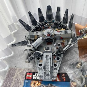 LEGO Star Wars Republic Attack Gunship 7676 Millennium Falcon 75105 8128 Set