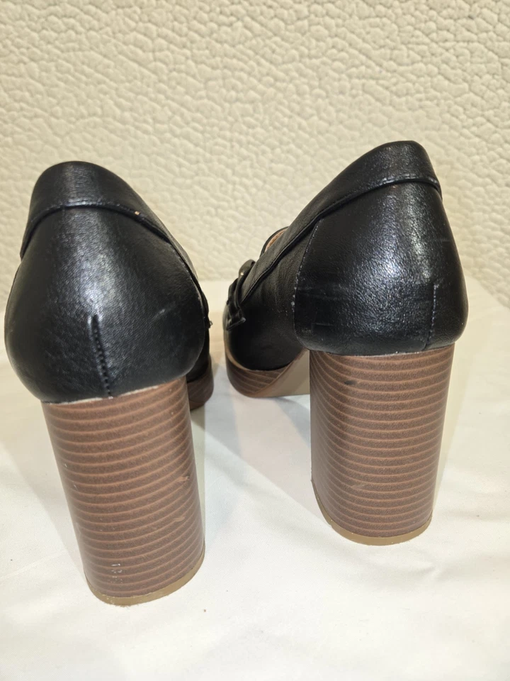 Mocassim feminino White Mountain salto masculino plataforma sola tamanho 8,5 m ouro preto... - Imagem 3 de 4