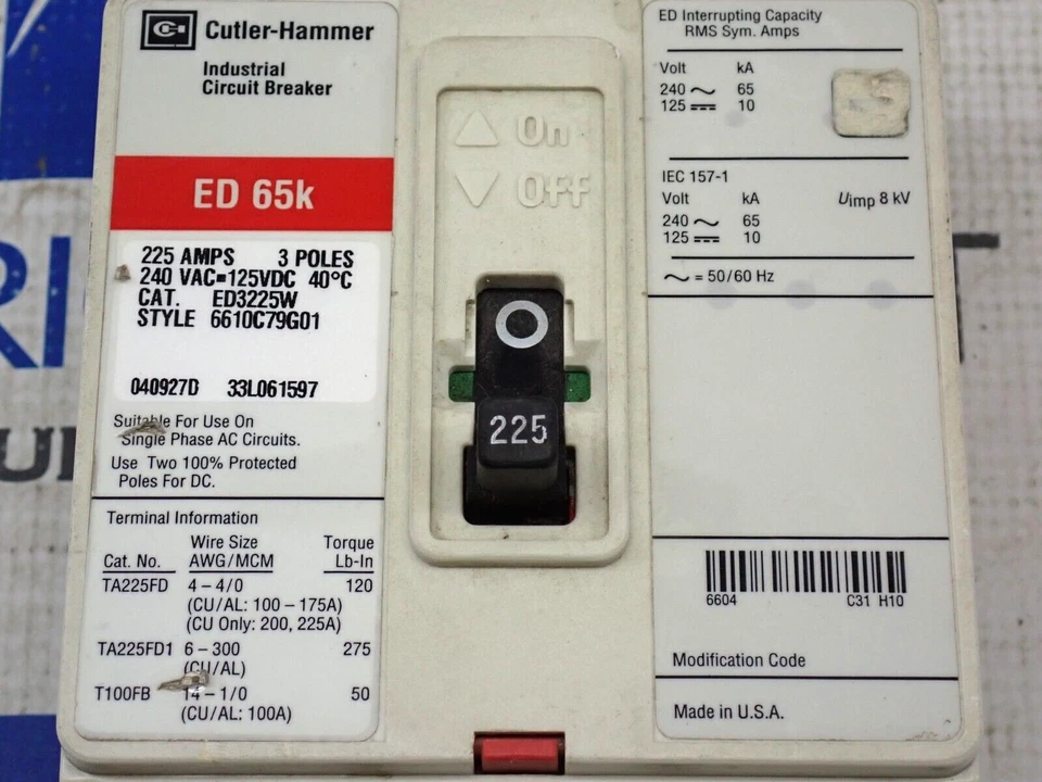 Disyuntor Cutler Hammer ED3225W 3 polos 225 amperios 240 voltios 65 kA @ 240 V - probado Foto 3 de 4