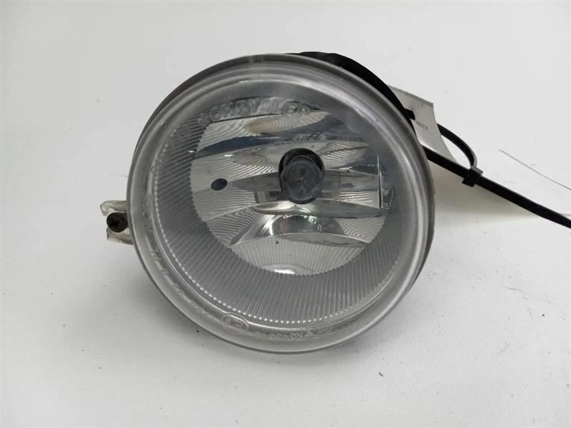 Jeep Patriot 2010 faro antiniebla conductor delantero Foto 2 de 4