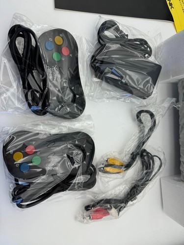 SNK NEO GEO CD Main Unit Black With Box Brand New Unused Direct From Japan - Picture 9 of 12