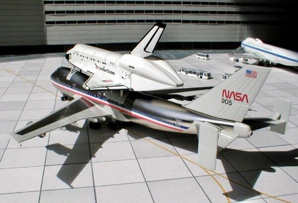 NASA Space Shuttle Orbiter Enterprise (OV-101) with Boeing NASA Space Shuttle Orbiter Enterprise (OV-101) with Boeing