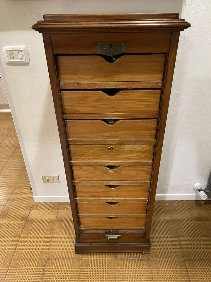 Mobile schedario a serranda con cassetti e ripiano inclinato - Immagine 2 di 4