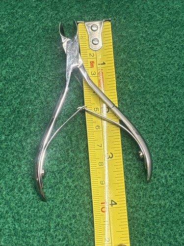 V. Mueller SU 15085 Cuticle Nipper, Convex 4 inch German Stainless OR Grade - Picture 9 of 12