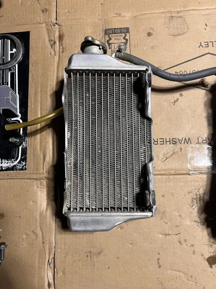 Honda CRF450r 2002 radiadores de stock Foto 4 de 4