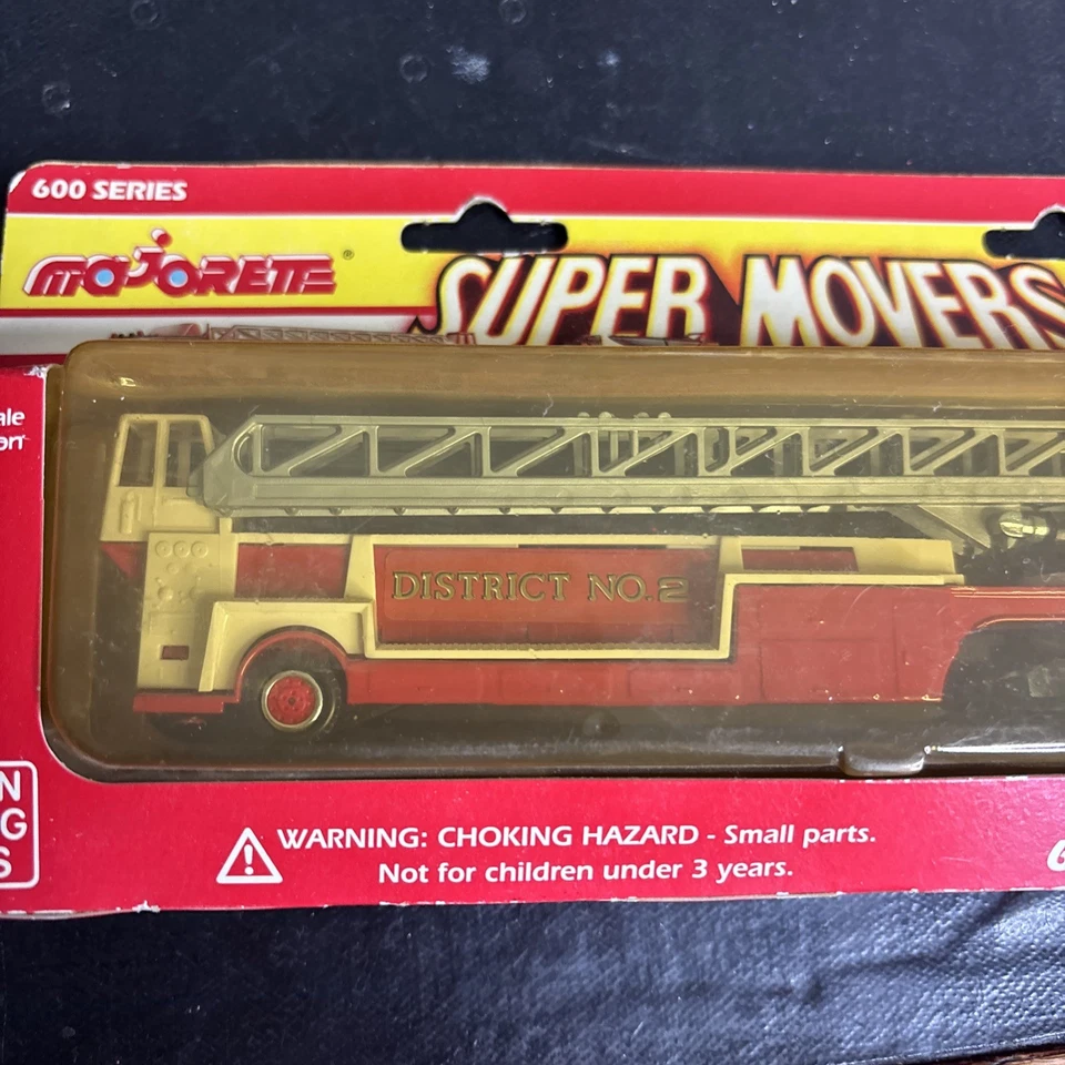 Camión de bomberos Majorette Super Movers District 2 serie 600 Francia de colección Foto 3 de 4