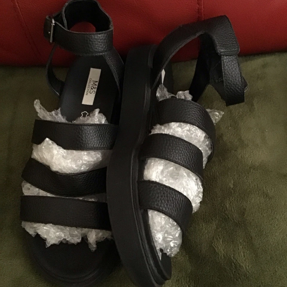 M&S Ladies Gladiator Sandals UK 7 - EUR 41 - US 9 - Image 2 of 4