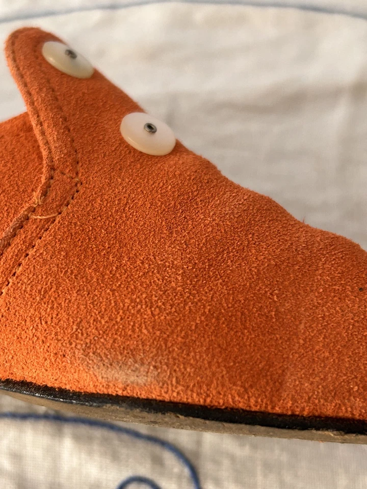 Vintage Shoes 50’s Tangerine Orange Suede Pump Low Heel Size 8N With Org. Box - Image 4 of 4