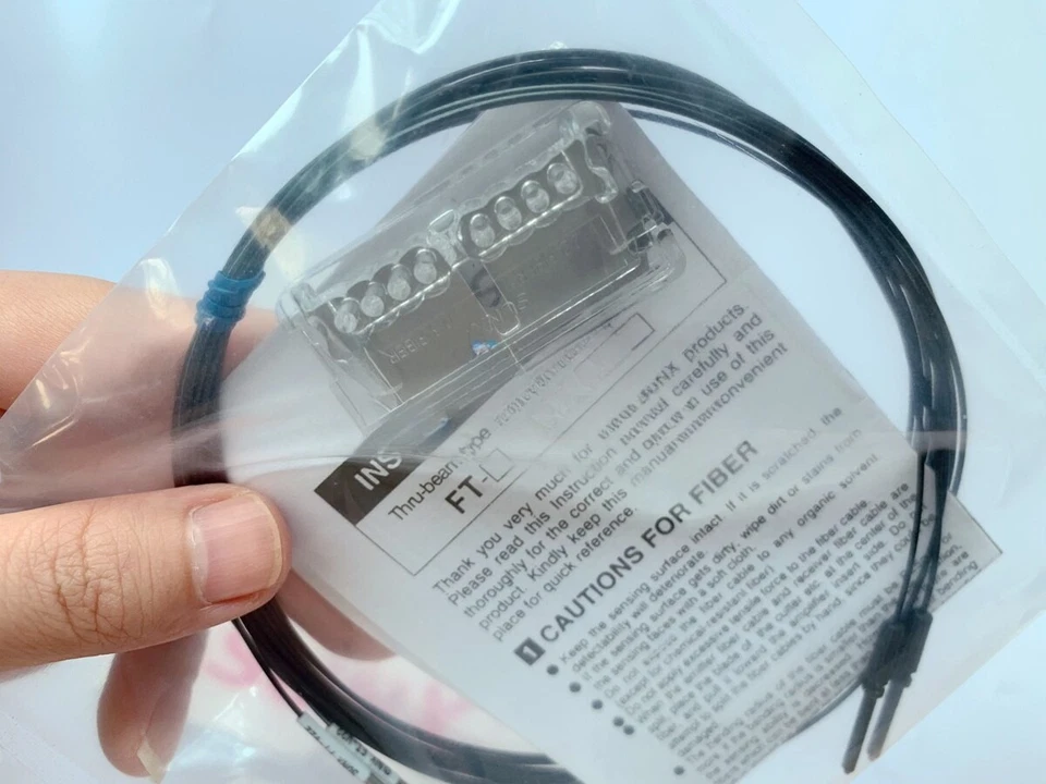 1PC NEW Panasonic SUNX Fiber Optic Sensor FT-V22 - Image 3 of 3