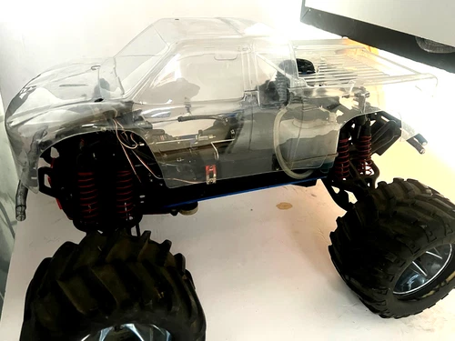 traxxas nitro 3.3 monster truck strong motor needs pullstart