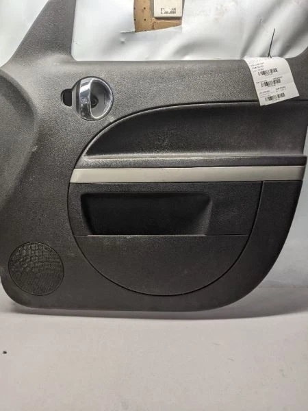 HHR 2009 Front Door Trim Panel 334145 — 第 2/4 张图片