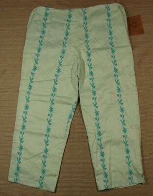 NWT Tocca Embroidered Capri cropped Pants 2 turquoise floral