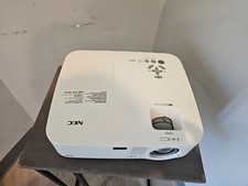 NEC NP310 3LCD Projector 2200 ANSI HD 1080i HDMI-adapter