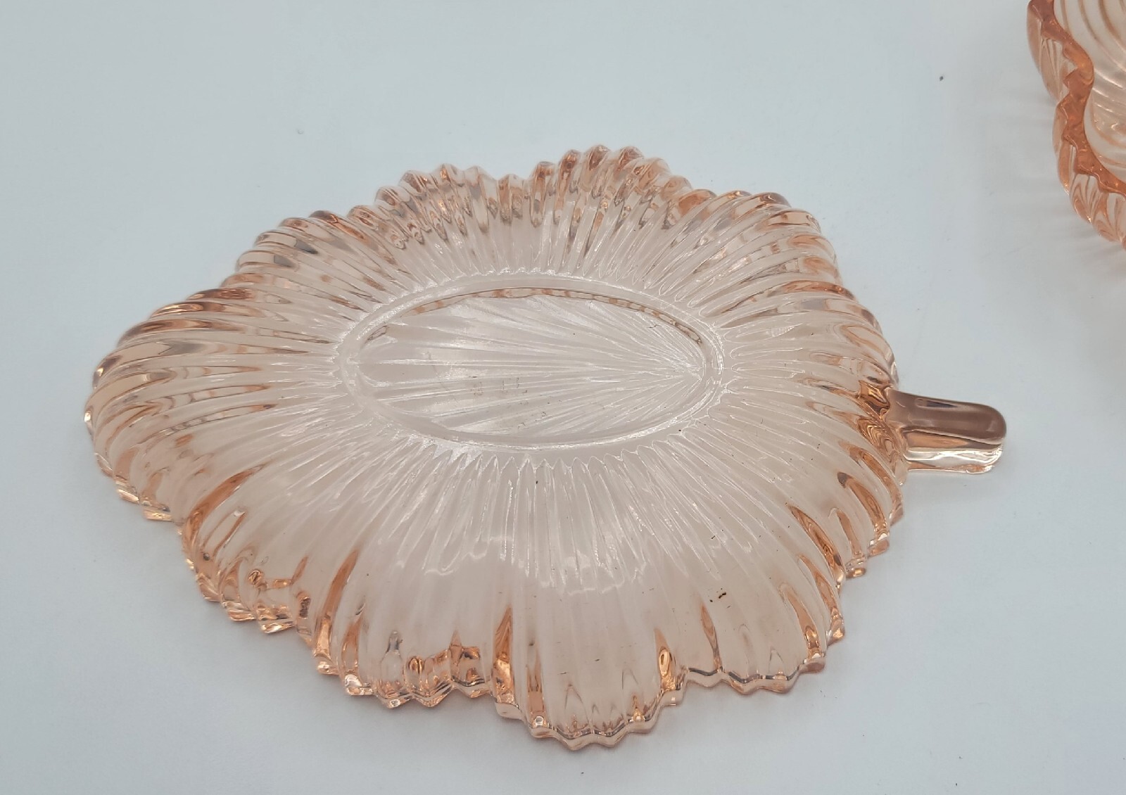 Vintage Pink Peach Depression Glass Leaf Shape Dishes Snack Bowls Lot