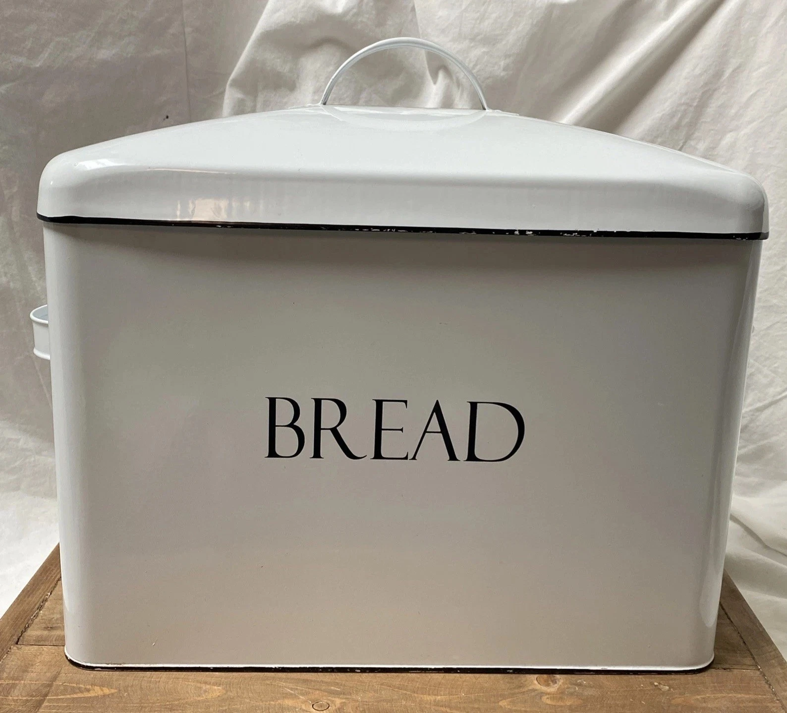 vintage style enamelware white BREAD box w/lid black trim 13"x12"x8" kitchen