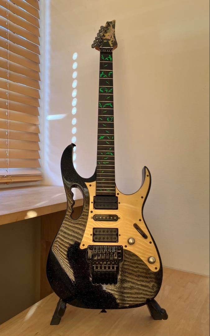 Electric Guitar Ibanez JEM77 Steve Vai Signature