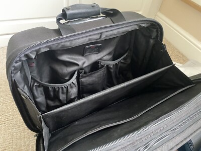 TUMIの26127DH 楽天市場】TUMI トゥミ 26127DH WHEELED DELUXE BRIEF WITH LAPTOP