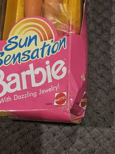 SUN SENSATION JAZZIE BARBIE DOLL 1991 MATTEL 5473 NRFB confezione ha qualche problema - Foto 3 di 7