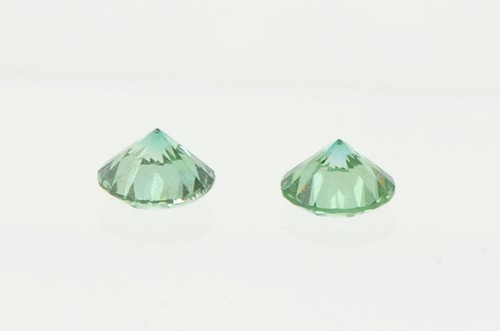 Round Diamond Matching Pair Fancy Green Loose Enhanced VS2 0.48 TCW 3.96*3.85 MM - Picture 2 of 5