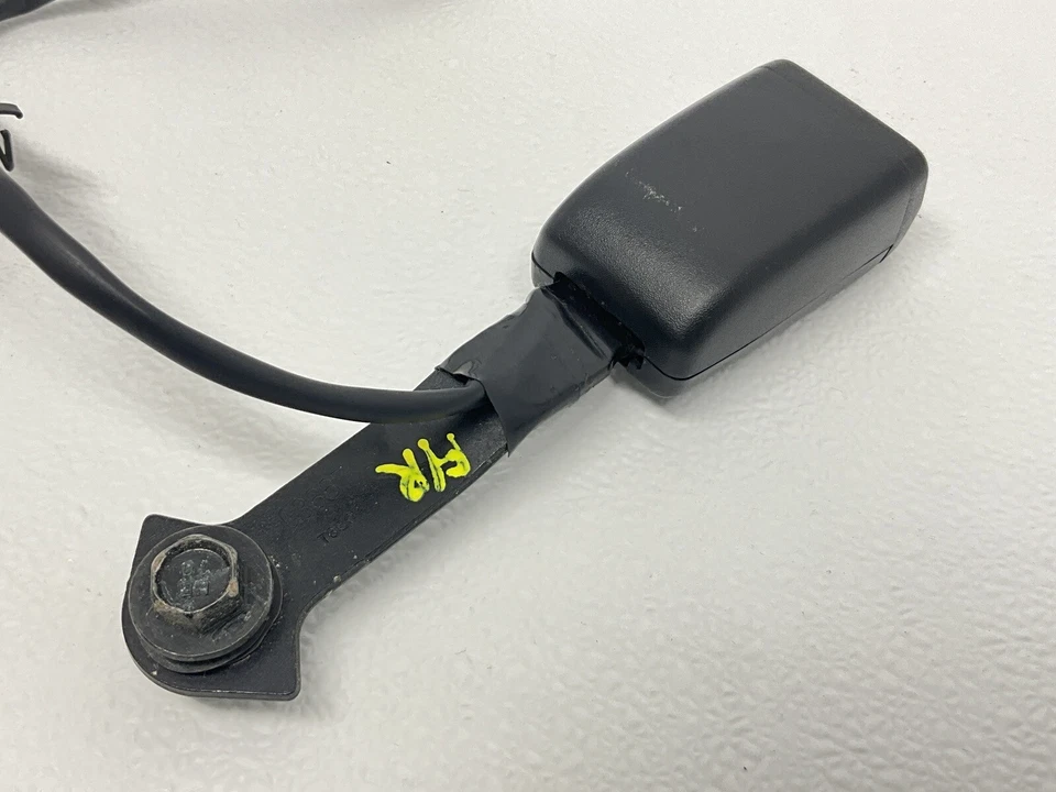 MAZDA CX-7 CX7 2007-2009 delantero derecho pasajero cinturón de seguridad hebilla pestillo OEM Foto 2 de 4