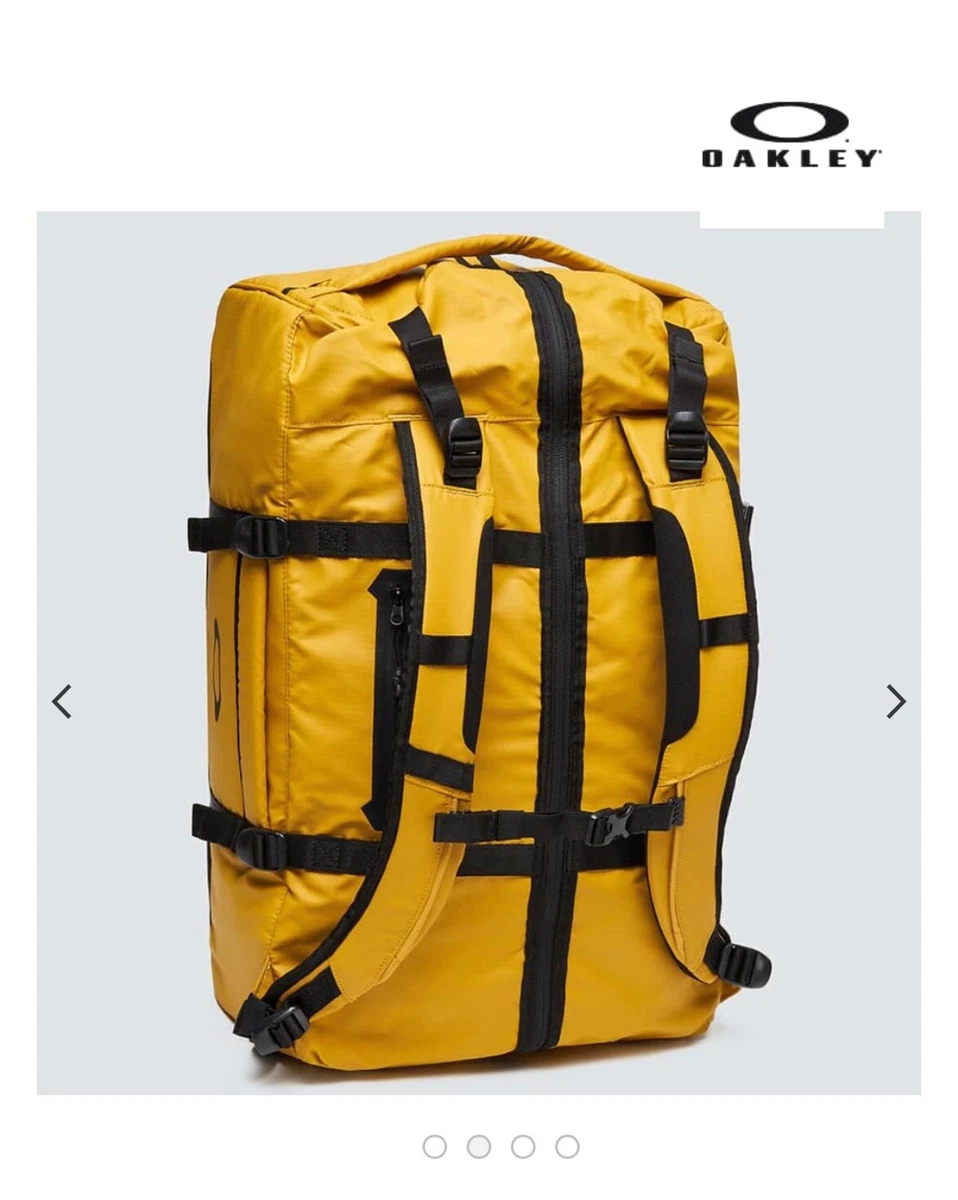 Oakley utility duffle bag sales