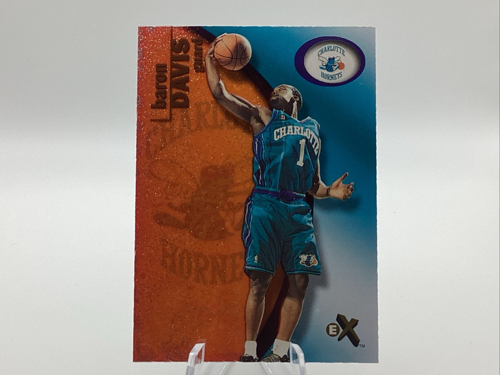 2000-01 EX - Baron Davis Essential Credentials Now Numbered 170/201 Rare Card #8