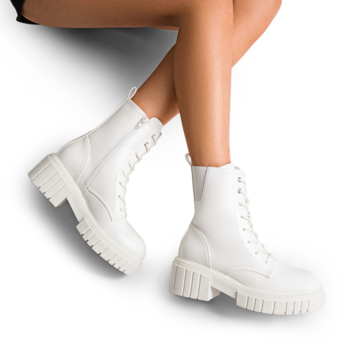 Women Low Heel Ankle Boots Side Zipper Combat Riding