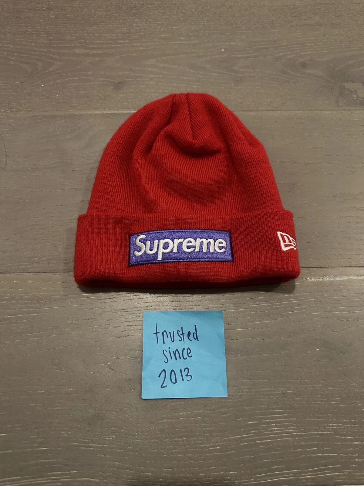 Boîte Supreme Rouge Violet Nouvelle Ère Logo Beanie FW17 2017