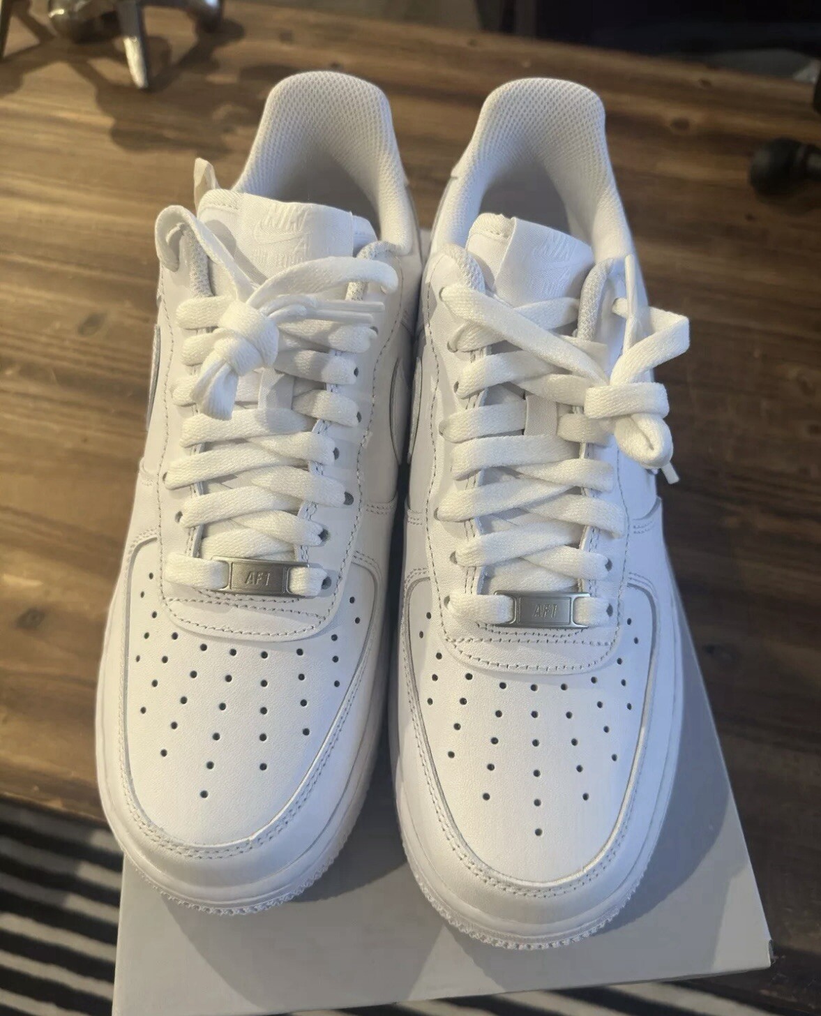 8.5 Nike Air Force 1 Low White 2023 DD8959-100 W