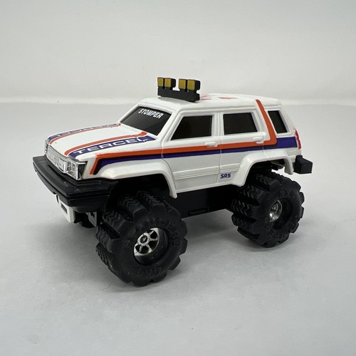 VTG 1980s Schaper Stomper Toys 4x4 Toyota Tercel SR5 Truck Works Runs w/ Lights