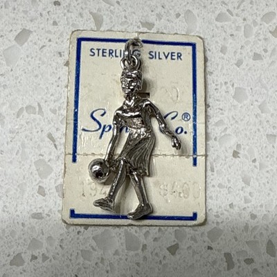 VINTAGE ESTATE SPENCER CO. 925 STERLING SILVER WOMAN PLAYING BASKETBALL CHARM