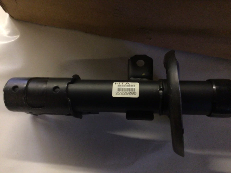 Puntal delantero izquierdo NOS GM 09 Chevrolet Cobalt 09 10 11 HHR 09 Pontiac G5 20794267 Foto 4 de 4