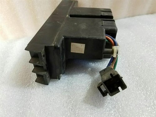 TEMPERATURE CONTROL W/ SLIDER & PUSH BUTTONS opt C67 FITS 88-92 CUTLASS 13945 - Picture 3 of 5