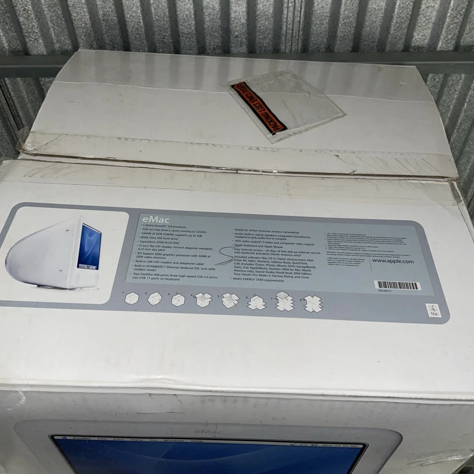 Apple eMac 1903 17" Desktop - M8951LL/A (May, 2003) - Original Box Tested - Image 2 of 4